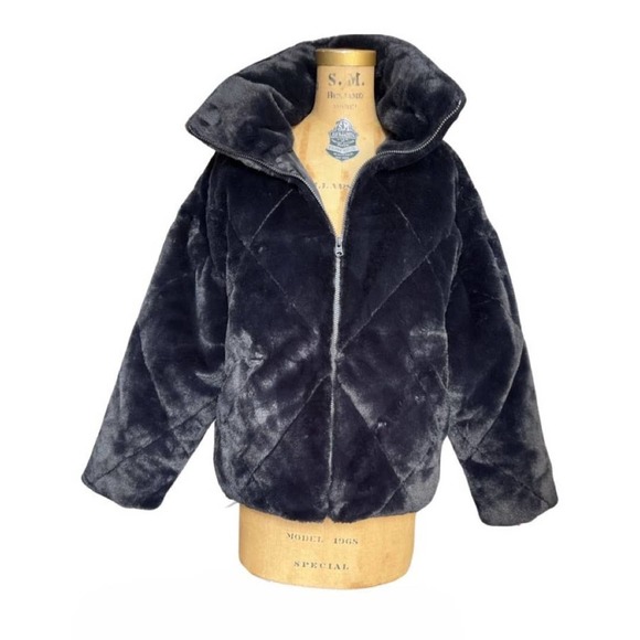 New abercrombie fitch oversized - Picture 2 of 5